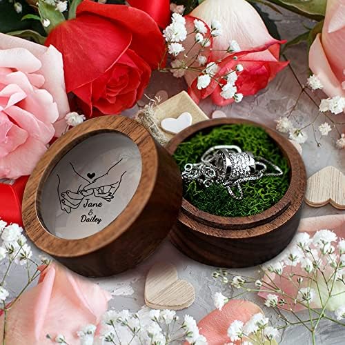 Cutie de inel din lemn gravat personalizat pentru ceremonie de nuntă cu inel de logodnă Cutie de suport pentru inel handmade cu inel handmade, domnule și doamnă inel carcasă pentru cupluri de depozitare inel rustic cadou bijuterii cadou