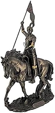 Colecția Veronese, figura lui Joan of Arc pictată manual pe un cal, 26x9x28 cm Figura de trinket Hard Polyresin